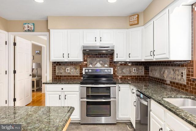 6313 SWEETBRIAR DR, Fredericksburg, VA 22407
