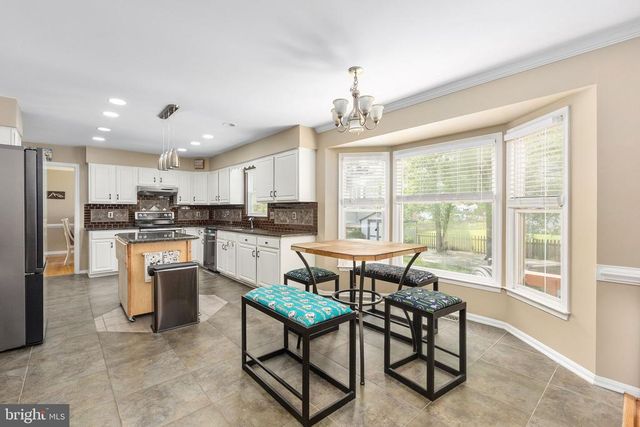 6313 SWEETBRIAR DR, Fredericksburg, VA 22407