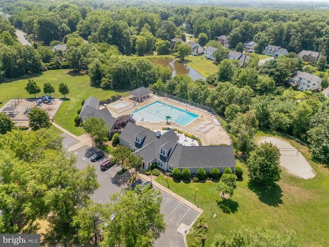 6313 SWEETBRIAR DR, Fredericksburg, VA 22407