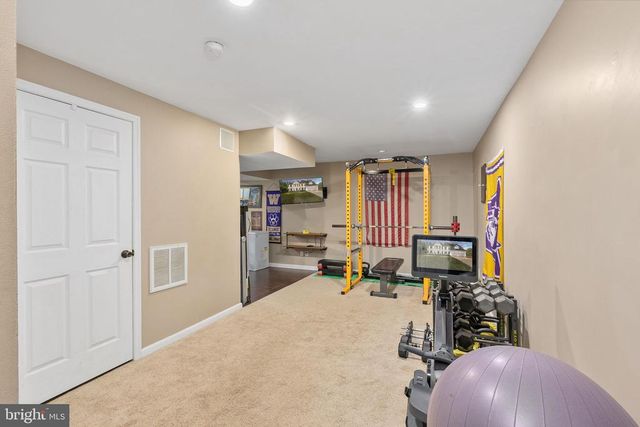 6313 SWEETBRIAR DR, Fredericksburg, VA 22407