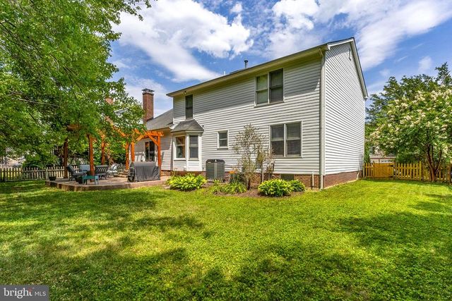 6313 SWEETBRIAR DR, Fredericksburg, VA 22407