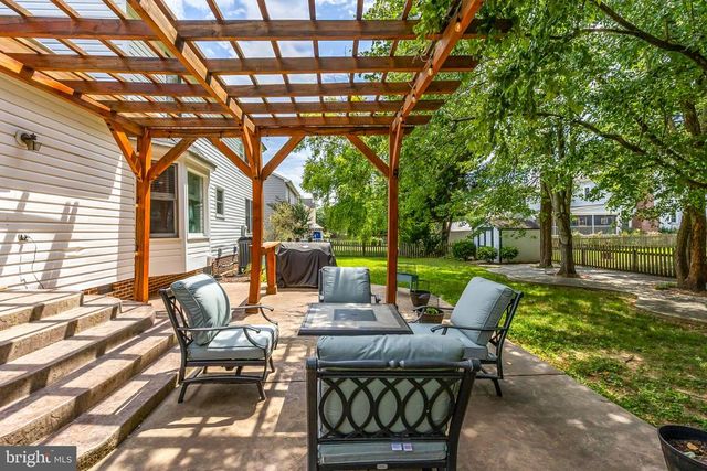 6313 SWEETBRIAR DR, Fredericksburg, VA 22407