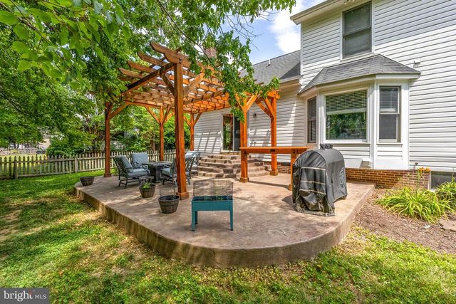 6313 SWEETBRIAR DR, Fredericksburg, VA 22407