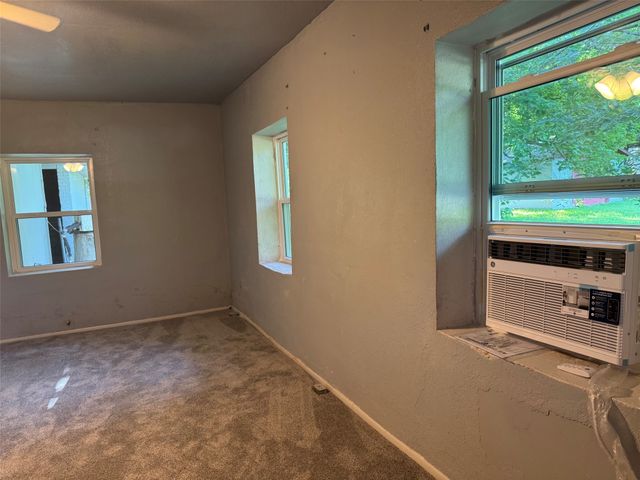 901 W Coffin Street, Denison, TX 75020