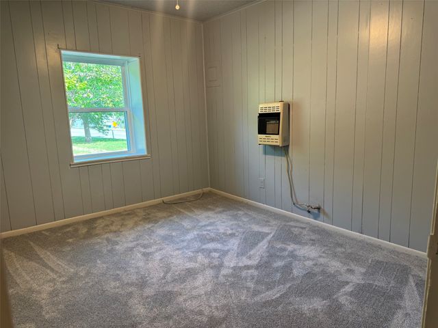 901 W Coffin Street, Denison, TX 75020