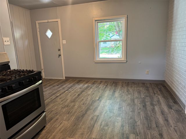 901 W Coffin Street, Denison, TX 75020