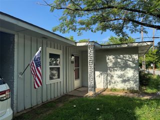 901 W Coffin Street, Denison, TX 75020