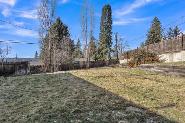 4116 W Francis Ave, Spokane, WA 99205