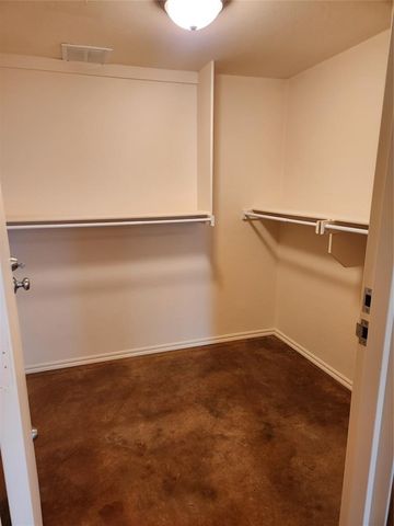 6501 Overview Drive, Blanchard, OK 73010