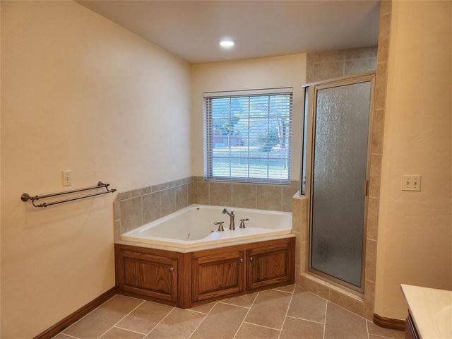 6501 Overview Drive, Blanchard, OK 73010