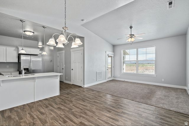 118 W SILVER SPRINGS DR, Vineyard, UT 84059