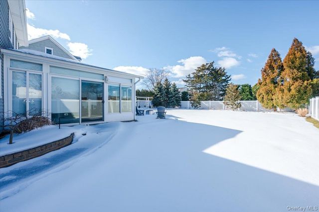 285 E Shore Drive, Massapequa, NY 11758