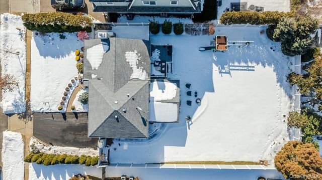 285 E Shore Drive, Massapequa, NY 11758