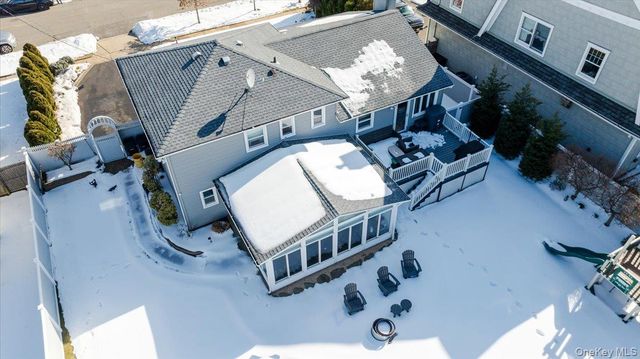 285 E Shore Drive, Massapequa, NY 11758