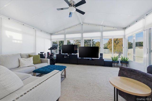 285 E Shore Drive, Massapequa, NY 11758