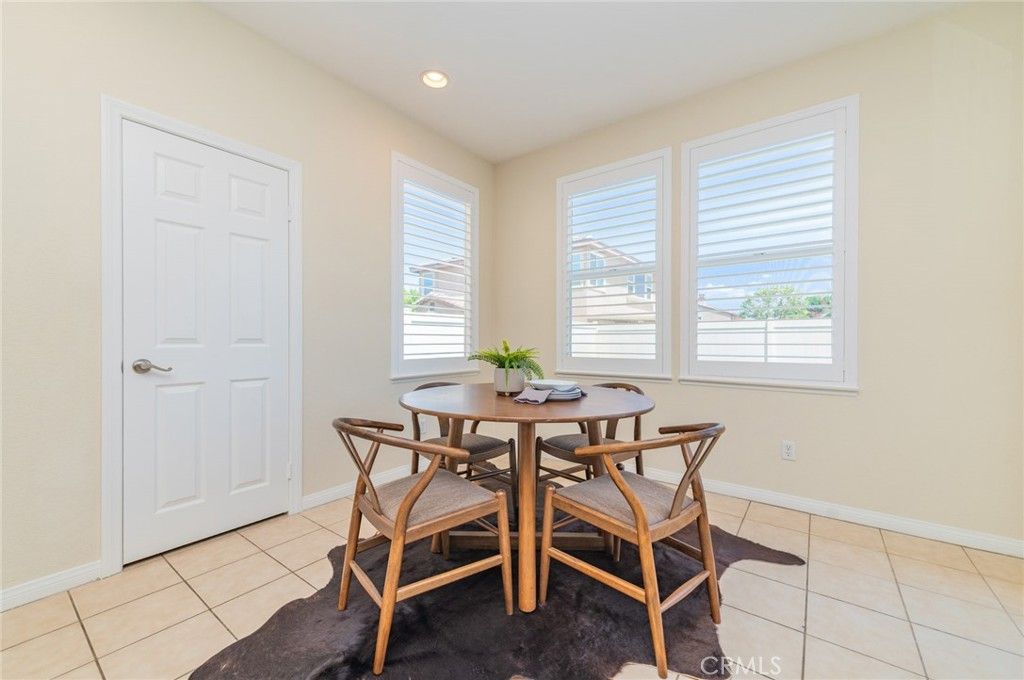 Image 16 of property listing at 13274 Campolina, Eastvale, CA 92880