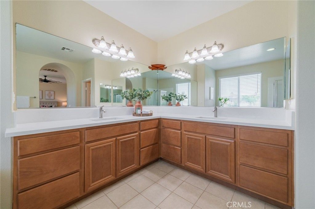 Image 44 of property listing at 13274 Campolina, Eastvale, CA 92880