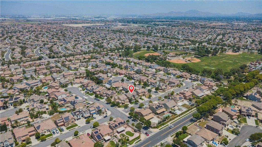 Image 6 of property listing at 13274 Campolina, Eastvale, CA 92880
