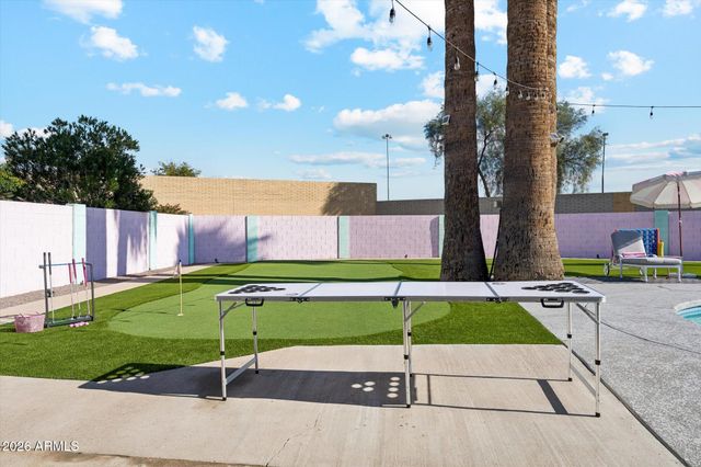2190 E GREENWAY Drive, Tempe, AZ 85282