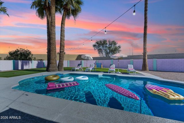 2190 E GREENWAY Drive, Tempe, AZ 85282