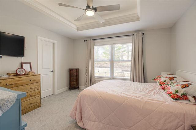 21045 W 225th Terrace, Spring Hill, KS 66083