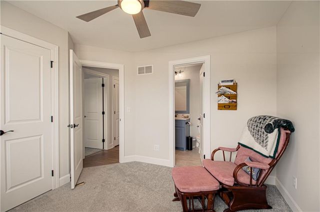 21045 W 225th Terrace, Spring Hill, KS 66083