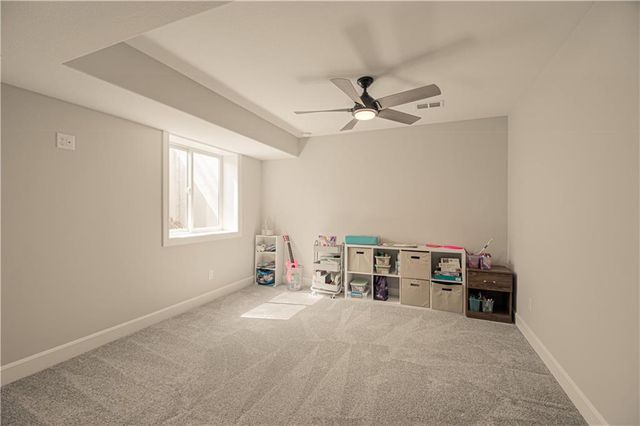 21045 W 225th Terrace, Spring Hill, KS 66083