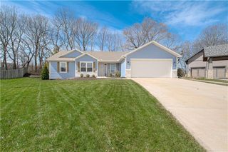 21045 W 225th Terrace, Spring Hill, KS 66083