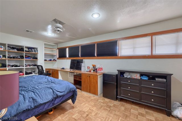 1221 South 17th Street, Las Vegas, NV 89104