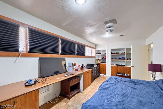 1221 South 17th Street, Las Vegas, NV 89104