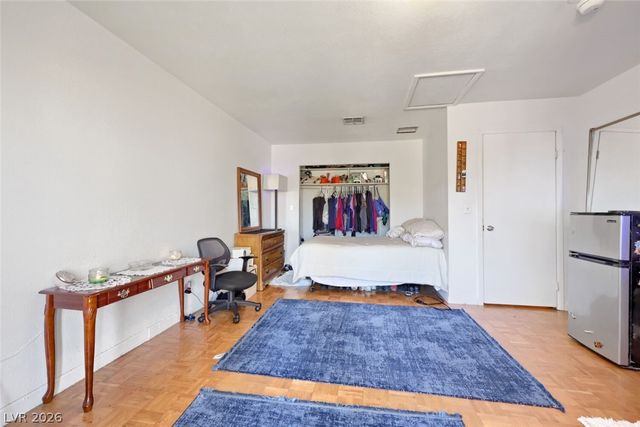 1221 South 17th Street, Las Vegas, NV 89104