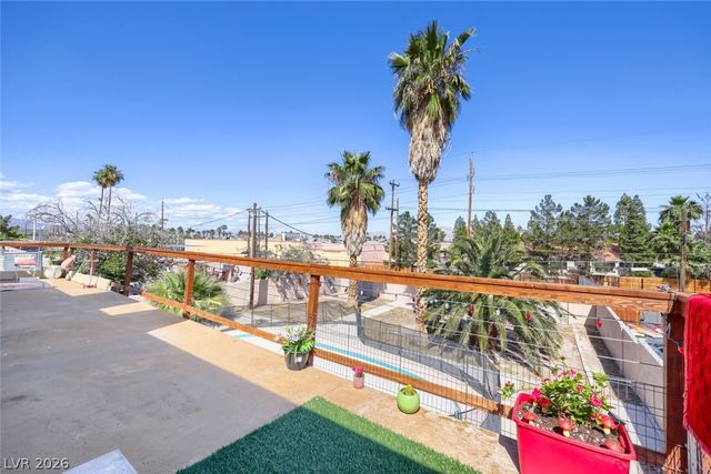 1221 South 17th Street, Las Vegas, NV 89104
