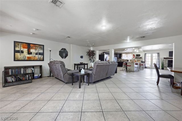 1221 South 17th Street, Las Vegas, NV 89104