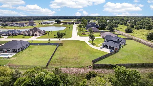 3158 W Tower Circle, Santa Fe, TX 77517