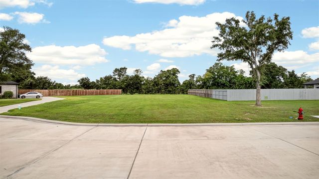 3158 W Tower Circle, Santa Fe, TX 77517