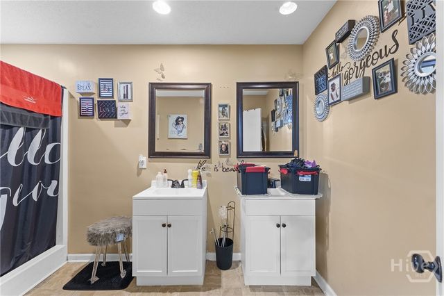 52 S Parkwood, Savannah, GA 31404