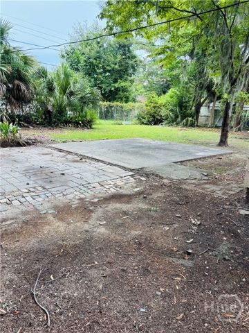52 S Parkwood, Savannah, GA 31404