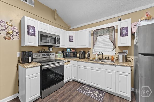 52 S Parkwood, Savannah, GA 31404