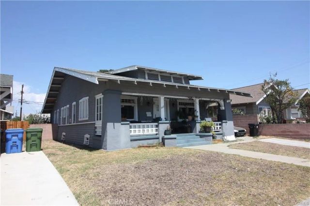 1027 W 46th Street, Los Angeles, CA 90037