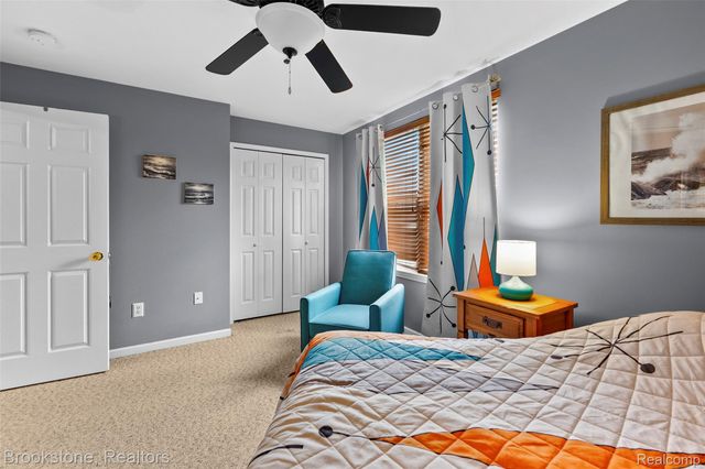 19512 Stanford Lane 7, Roseville, MI 48066