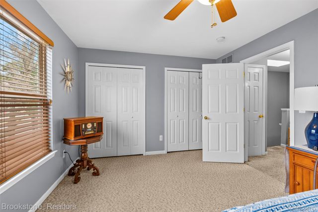 19512 Stanford Lane 7, Roseville, MI 48066