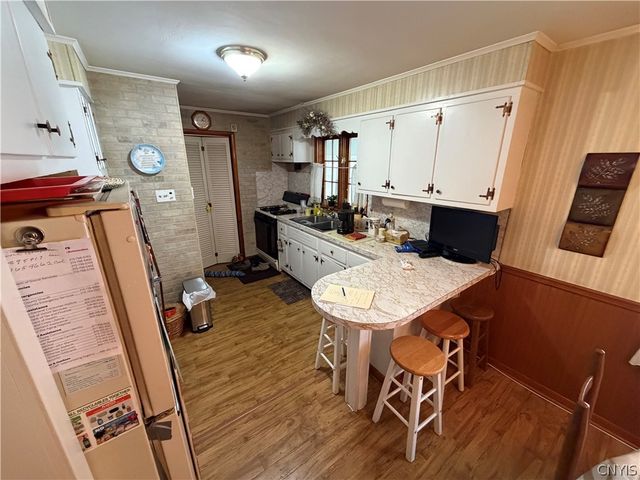 1227 Hillview Drive, Utica, NY 13501