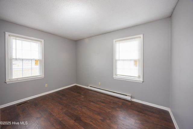 800 S Vance Street, Fremont, NC 27830