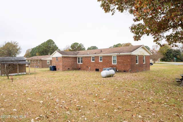 800 S Vance Street, Fremont, NC 27830