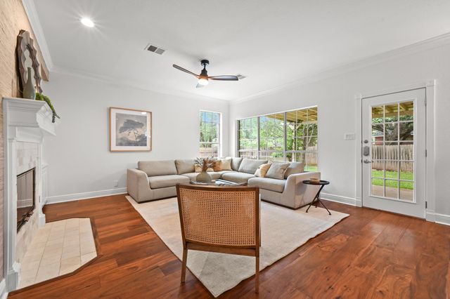 4030 Shavano DR, Austin, TX 78749
