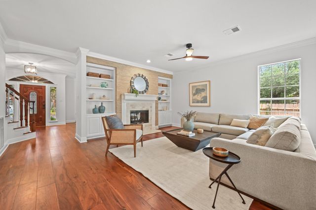 4030 Shavano DR, Austin, TX 78749