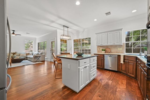 4030 Shavano DR, Austin, TX 78749