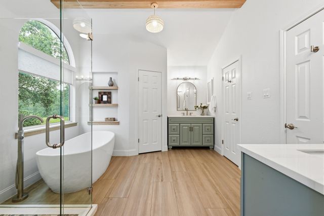 4030 Shavano DR, Austin, TX 78749