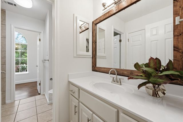 4030 Shavano DR, Austin, TX 78749