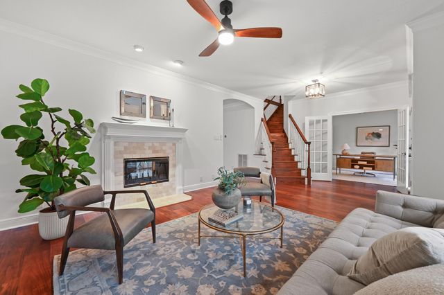 4030 Shavano DR, Austin, TX 78749